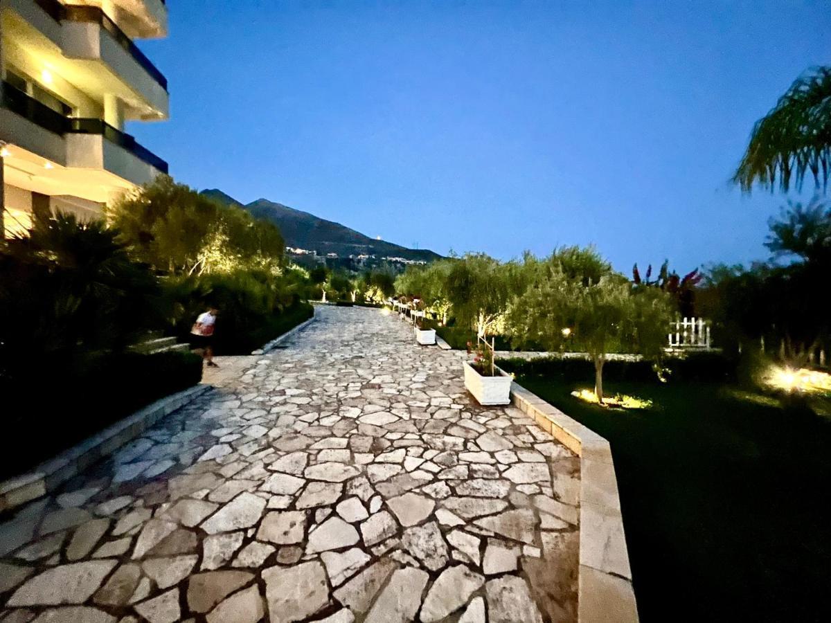 Elysium Hotel Dhërmi Exterior foto